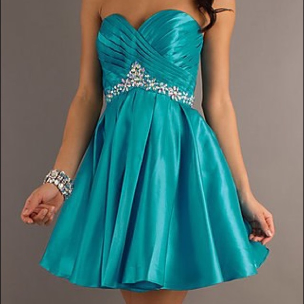 Alyce Strapless Homecoming Dress